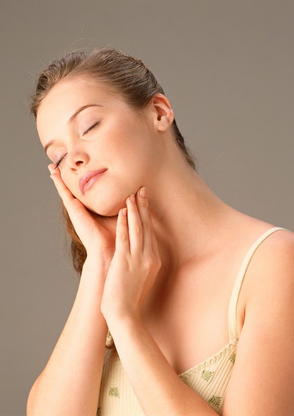 Asian Acupressure Facelift - Ancient Method for Anti-Aging